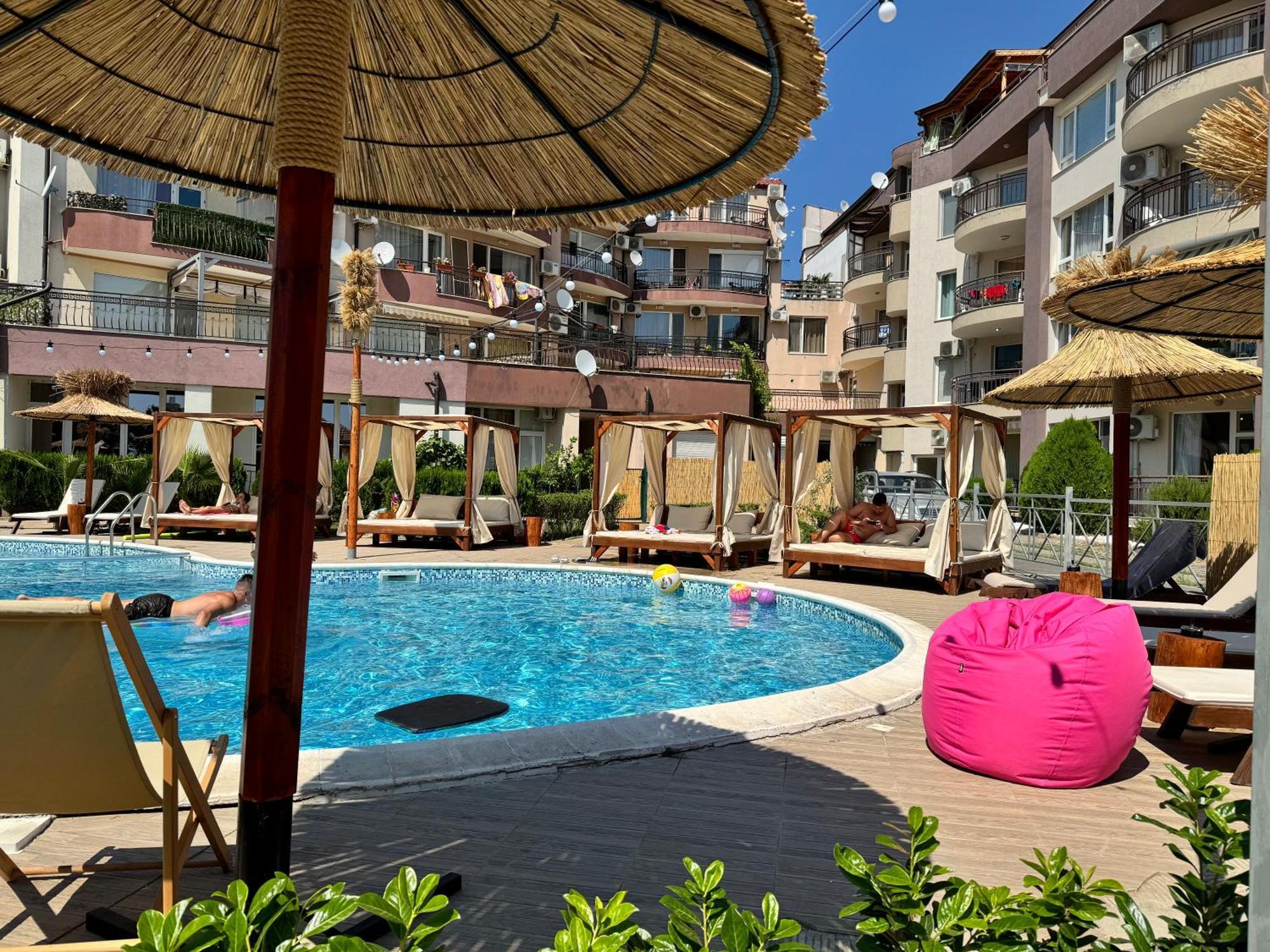 Marina Bay Apart Saint Vlas Sveti Vlas Exterior foto