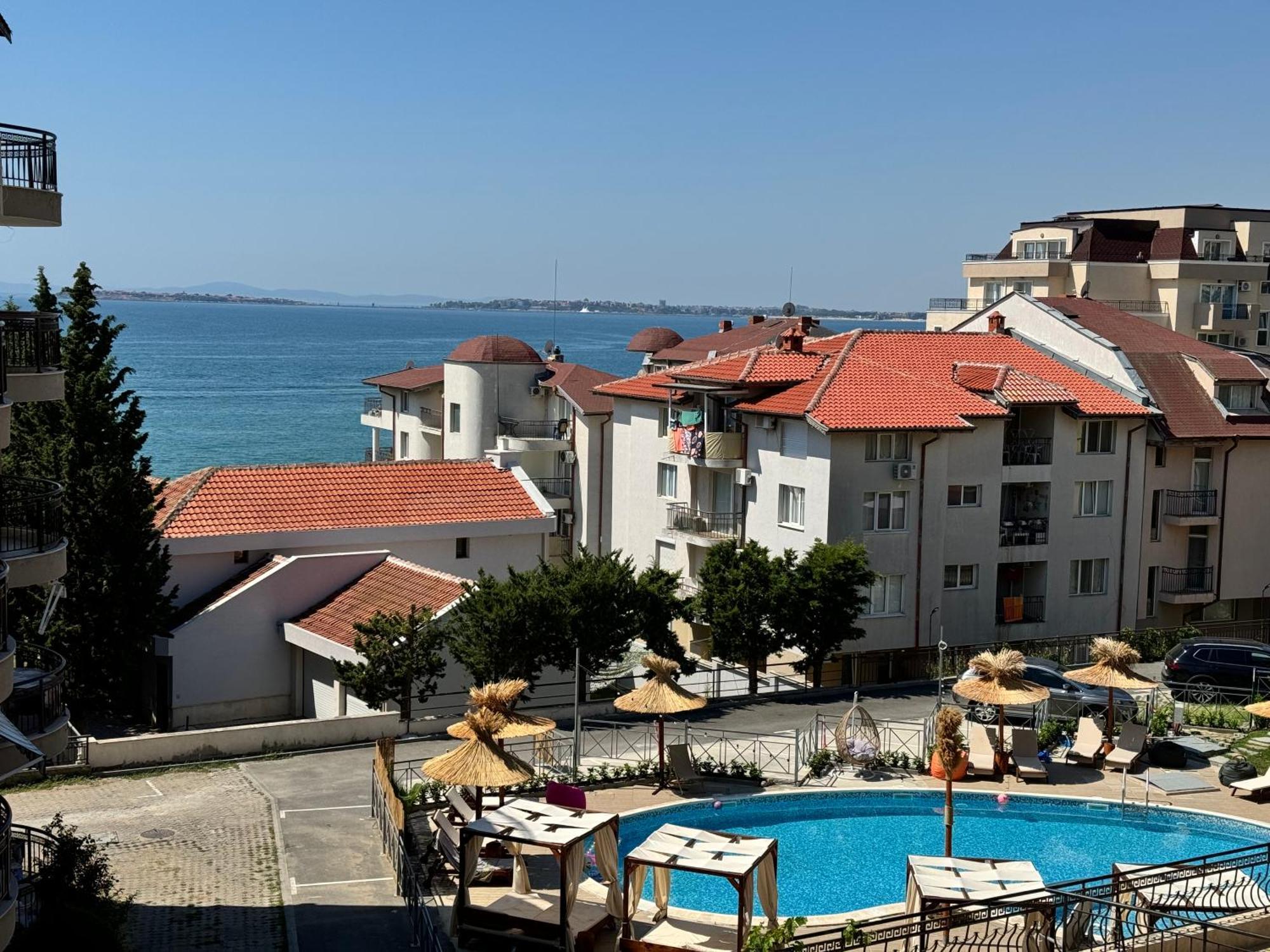 Marina Bay Apart Saint Vlas Sveti Vlas Exterior foto